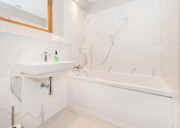 Serviced Διαμέρισμα Χαρογκέιτ