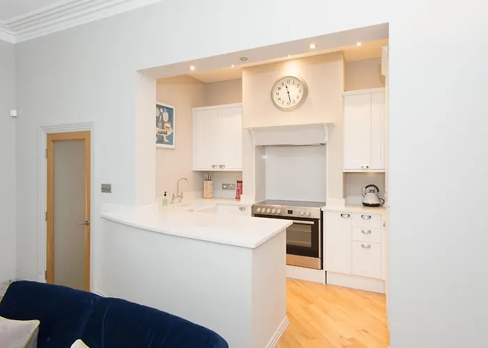 Serviced * Χαρογκέιτ